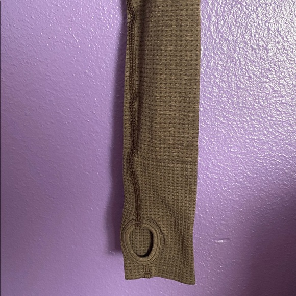 Gymshark Vital Crop Top - Picture 6 of 11